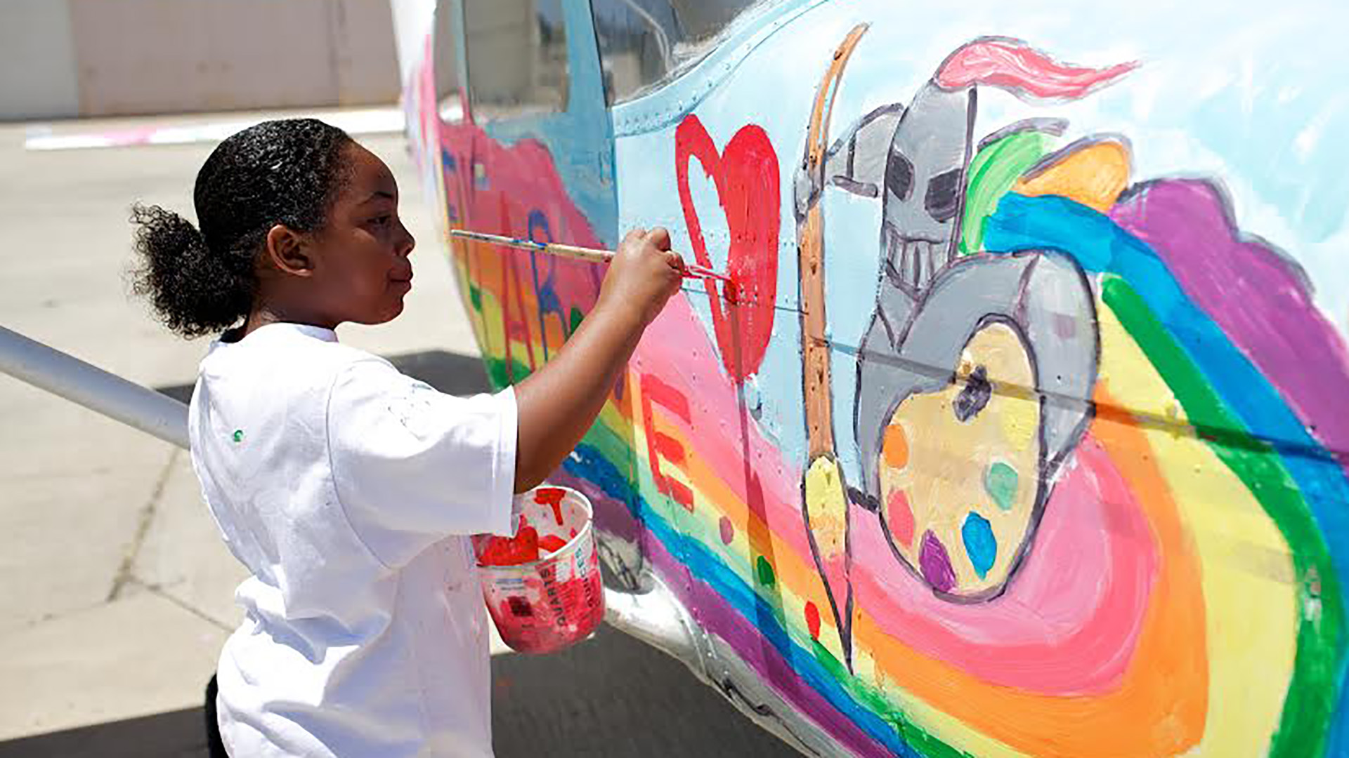 Painting the SafeLaunch airplane